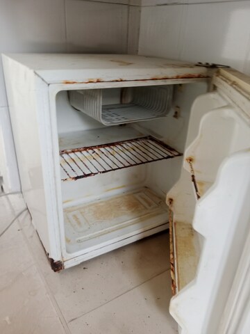 Kitchen in 1 BHK Builder Floor at Sector 13 – for Rent