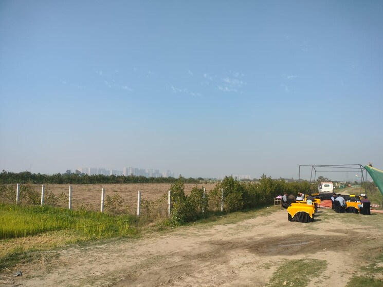 undefined, sector 27 yamuna expressway  5040 Sq.Ft. Plot In Sector 27 Yamuna Expressway Greater Noida 9059180