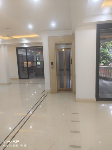 5 BHK Builder Floor For Sale in Dlf Phase I
