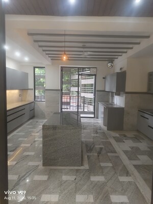 Living Room in 5 BHK Builder Floor at Dlf Phase I – for Sale