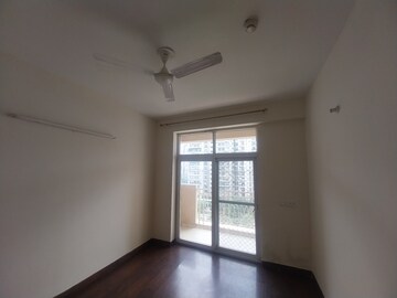 Room in 2 BHK Apartment at Mahagun Mywoods, Sector 16c Greater Noida – for Rent