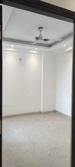 Room in 2 BHK Apartment at Shubh Homes Urban Royale, Shahpur Bamheta – for Sale