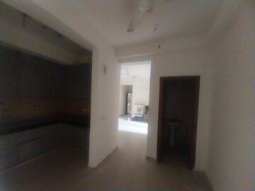 2 BHK Apartment For Rent in Mahagun Mywoods, Sector 16c Greater Noida
