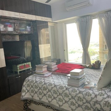 5 BHK Apartment For Rent in Kanakia Paris, Ambedkar Nagar