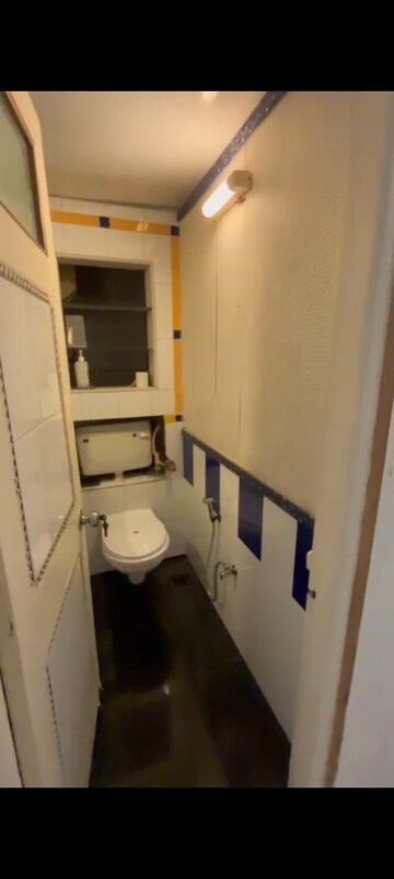 Attached Bathroom in 1 BHK Apartment at Best Complex Andheri West, Andheri West – for Rent
