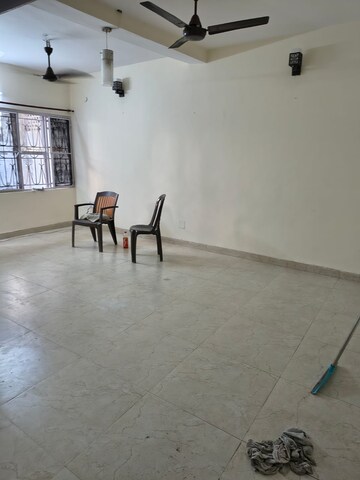Room in 2 BHK Independent House at RWA Apartments Sector 27, Sector 27 – for Rent
