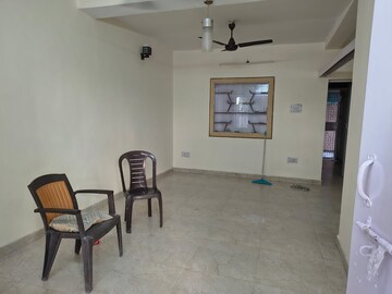 Team Area in 2 BHK Independent House at RWA Apartments Sector 27, Sector 27 – for Rent