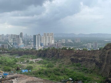 Plot Area in 3.5 BHK Apartment at Kanakia Silicon Valley, Powai – for Rent