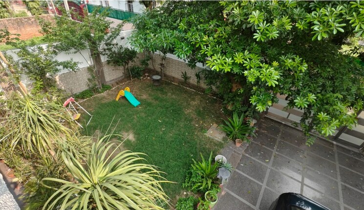 Exterior View, sainik farm 4 Bedroom 5000 Sq.Ft. Independent House In Sainik Farm Delhi 9059389