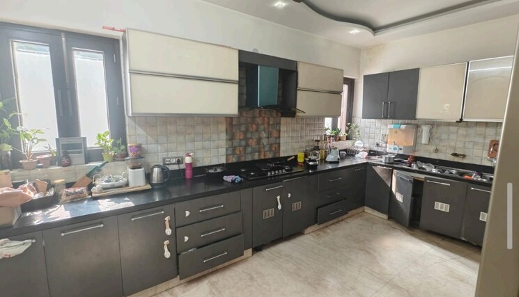 Kitchen, sainik farm 4 Bedroom 5000 Sq.Ft. Independent House In Sainik Farm Delhi 9059389