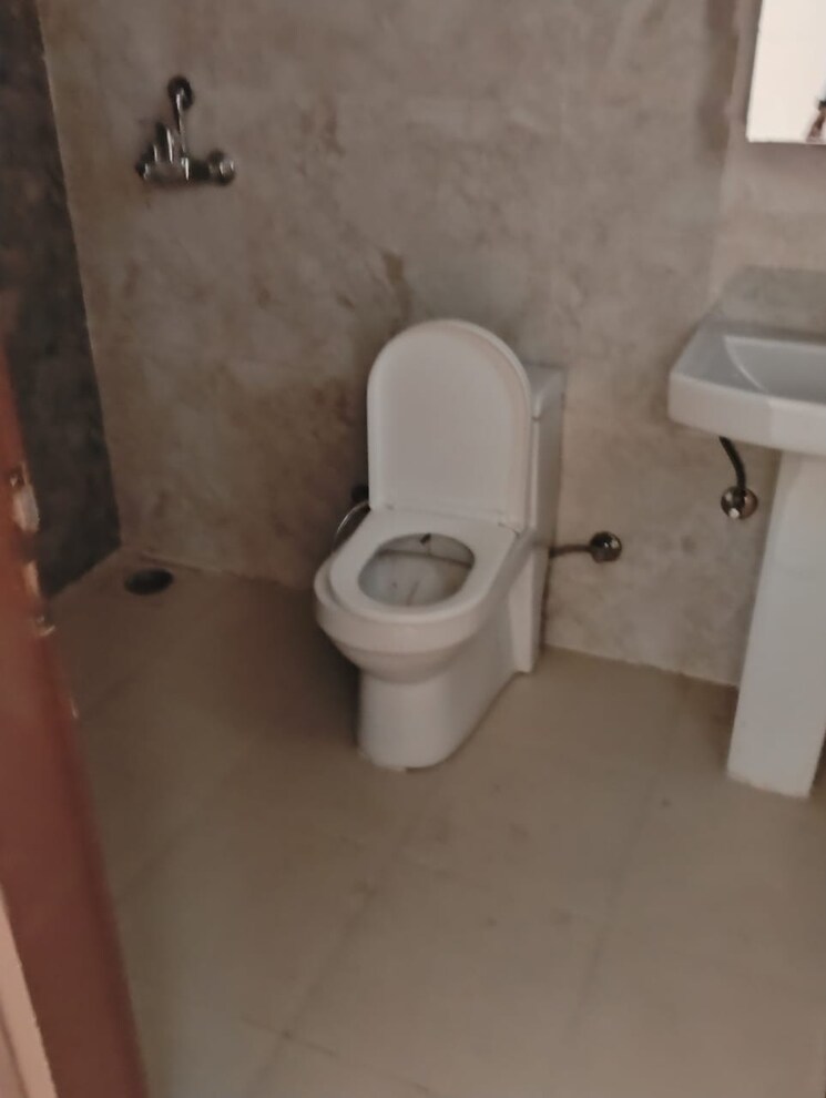 Bathroom, ace-divino 3 Bedroom 1565 Sq.Ft. Apartment In Sector 1 Greater Noida Greater Noida 9059406