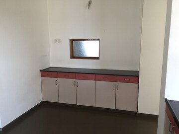 Room in 4 BHK Apartment at Satellite – for Sale