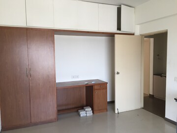 Room in 4 BHK Apartment at Satellite – for Sale