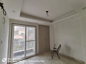 Room in 3 BHK Builder Floor at Saket – for Sale