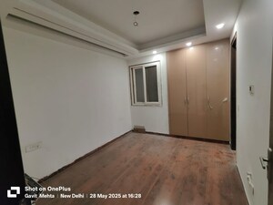 Room in 3 BHK Builder Floor at Saket – for Sale