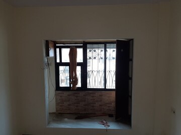 Room in 1 BHK Apartment at Dhiraj Building, Andheri East – for Rent