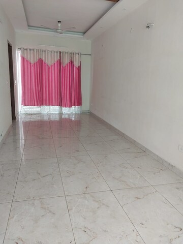 Building Lobby in 4 BHK Builder Floor at Prem Apartment, Pir Machalla – for Rent