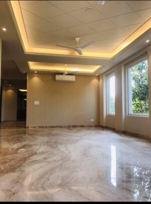 4 BHK Apartment For Sale in DLF Park Place, Sector 54