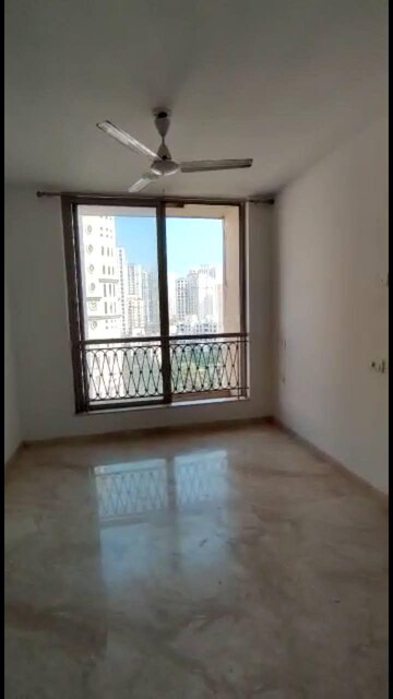 Room in 1 BHK Apartment at Hiranandani Castalia, Ghodbunder Road – for Rent