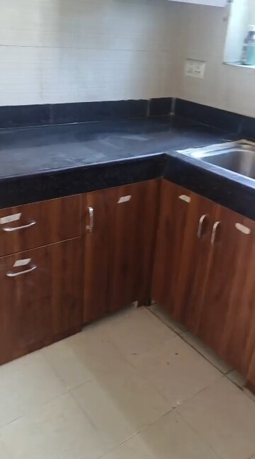 Furnished Amenities in 3 BHK Apartment at BPTP Park Elite Floors, Sector 85 – for Rent