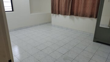 Room in 2 BHK Apartment at Landmark Garden, Kalyani Nagar – for Rent