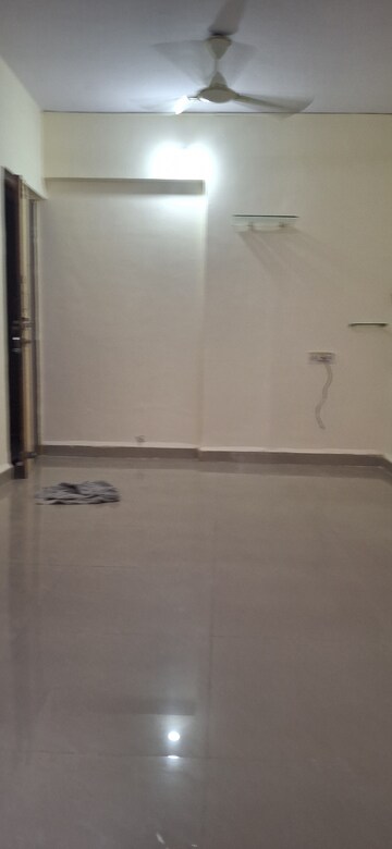 Room in 2 BHK Apartment at Airoli Sector 8a – for Rent