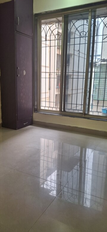 Bedroom in 2 BHK Apartment at Airoli Sector 8a – for Rent
