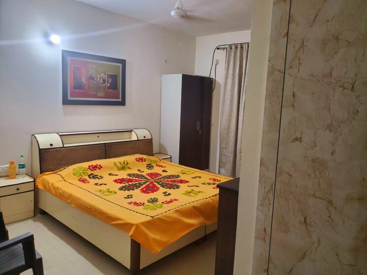 Bedroom, gomti nagar 3 Bedroom 1950 Sq.Ft. Apartment In Gomti Nagar Lucknow 9059596