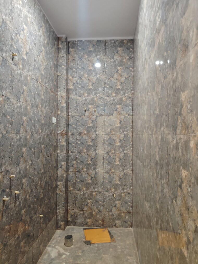 Bathroom, arsha-madhav-greens 3 Bedroom 1755 Sq.Ft. Independent House In Gomti Nagar Lucknow 9059599