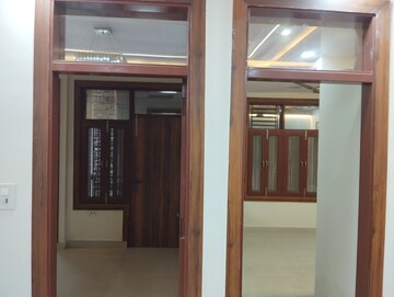 Room in 2 BHK Builder Floor at Vipin Garden – for Sale