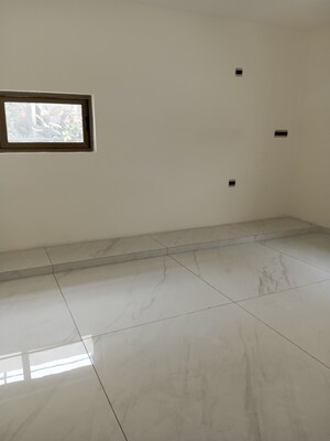 Room in 4 BHK Builder Floor at Whitefields – for Sale