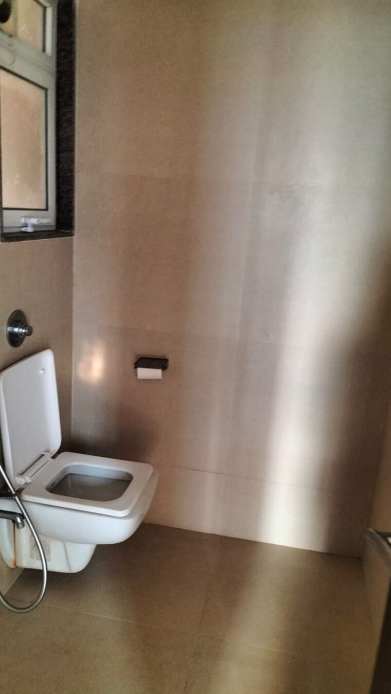Bathroom, puranik-rumah-bali 1 Bedroom 420 Sq.Ft. Apartment In Ghodbunder Road Thane 9059664