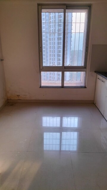 Room in 1 BHK Apartment at Puranik Rumah Bali, Ghodbunder Road – for Sale