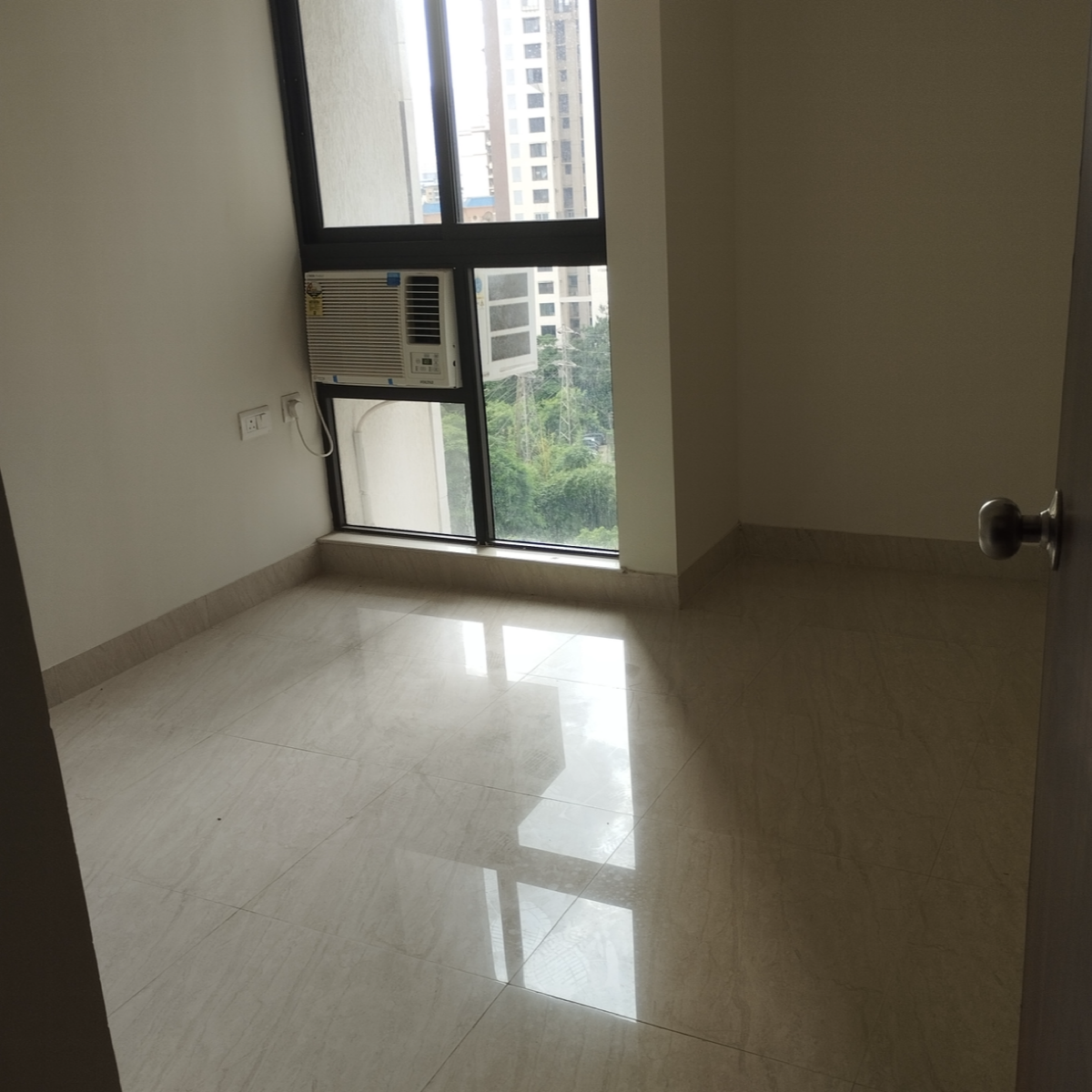 1 BHK Apartment For Rent in Lodha Quality Home Tower 5
