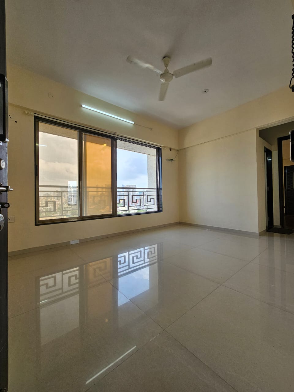 1 BHK 438 Sq.Ft. Apartment in Sumit Sun Sumit