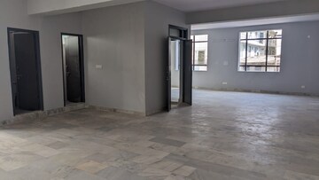 Room in  Industrial Plot at Sector 65 – for Rent