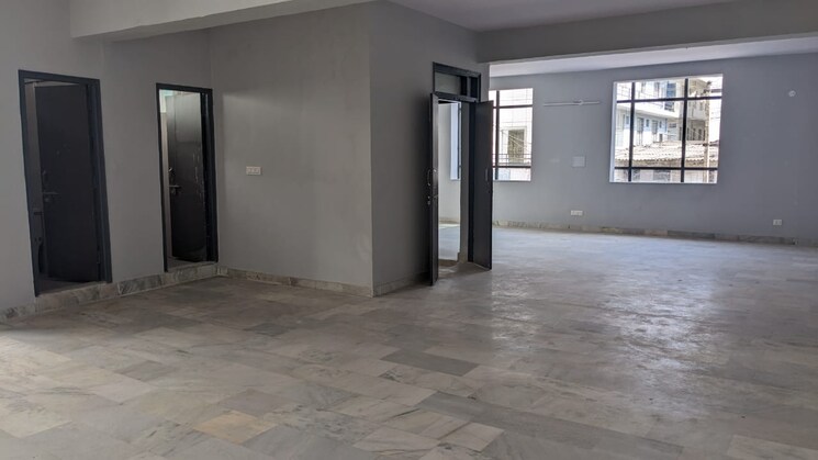 Room, sector 65 Commercial Industrial Plot 2700 Sq.Ft. In Sector 65 Noida 9059728