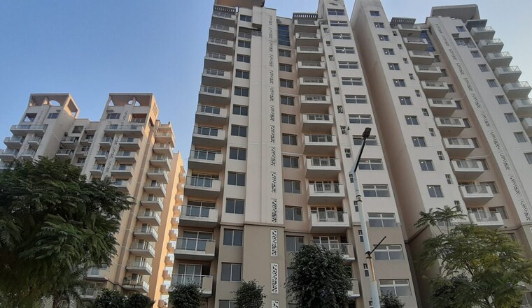 Exterior View, experion-the-heart-song 3 Bedroom 2003 Sq.Ft. Apartment In Sector 108 Gurgaon 9054947