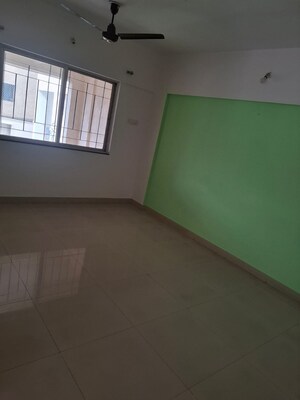 Room in 2 BHK Apartment at B.U.Bhandari Everglade, Kharadi – for Sale