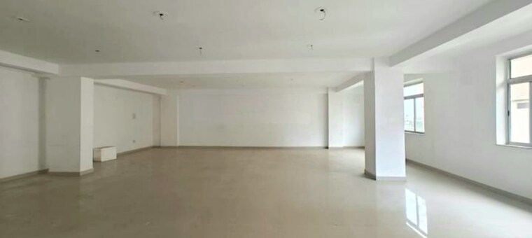 Room, mulund west Commercial Shop 3500 Sq.Ft. In Mulund West Mumbai 9059758