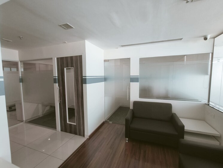 Hall, teerth-technospace Commercial Office Space 2800 Sq.Ft. In Baner Pune 9059804