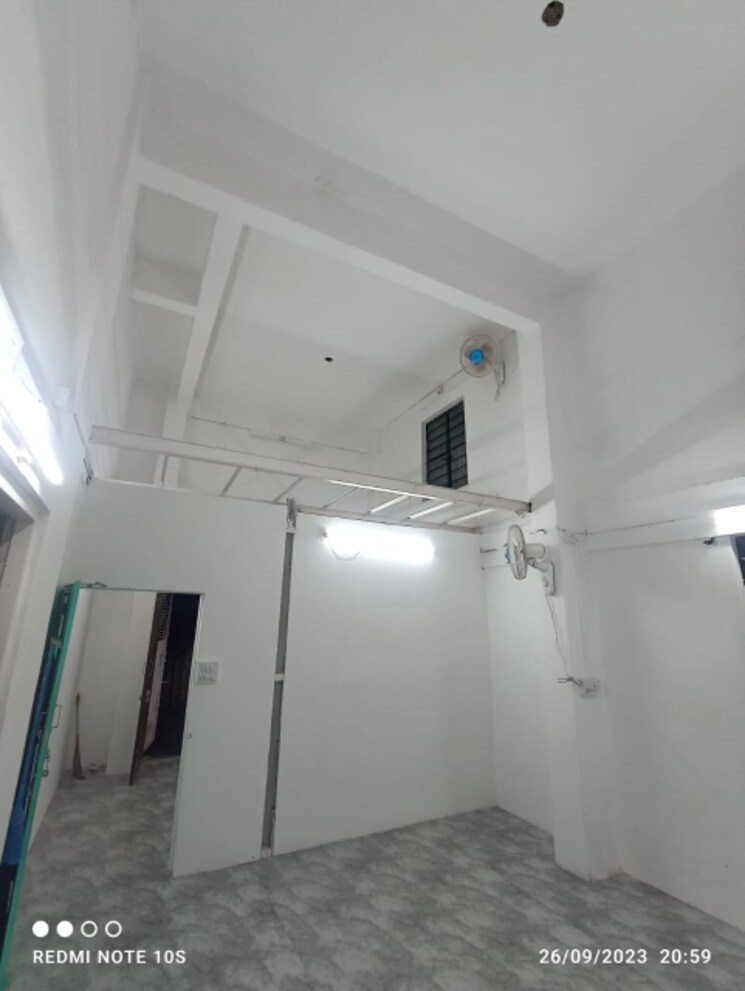 Bathroom, soil-air 1 Bedroom 660 Sq.Ft. Apartment In Gokhalenagar Pune 9059819