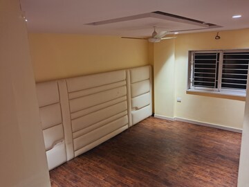 Room in 3 BHK Apartment at Jubilee Hills – for Sale