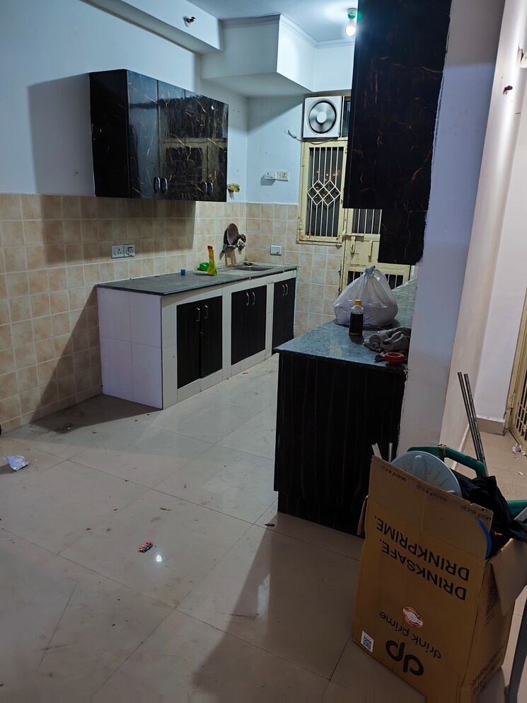 Team Area, gardenia-glory 3 Bedroom 1350 Sq.Ft. Apartment In Sector 46 Noida 9059833