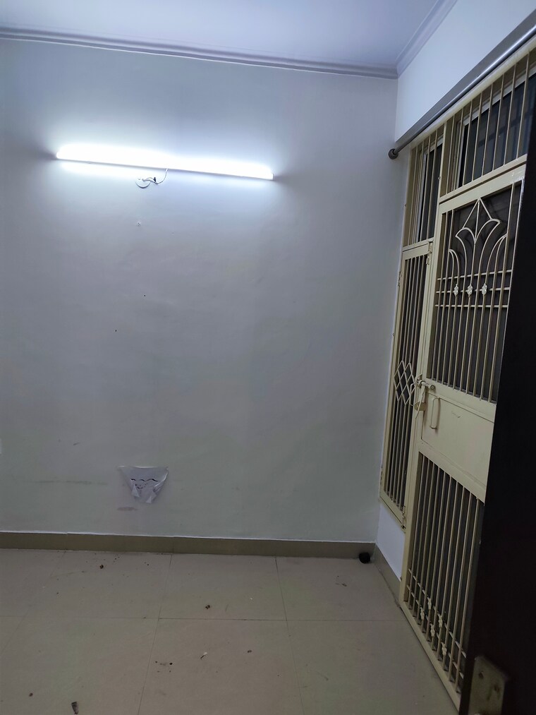 Room, gardenia-glory 3 Bedroom 1350 Sq.Ft. Apartment In Sector 46 Noida 9059833