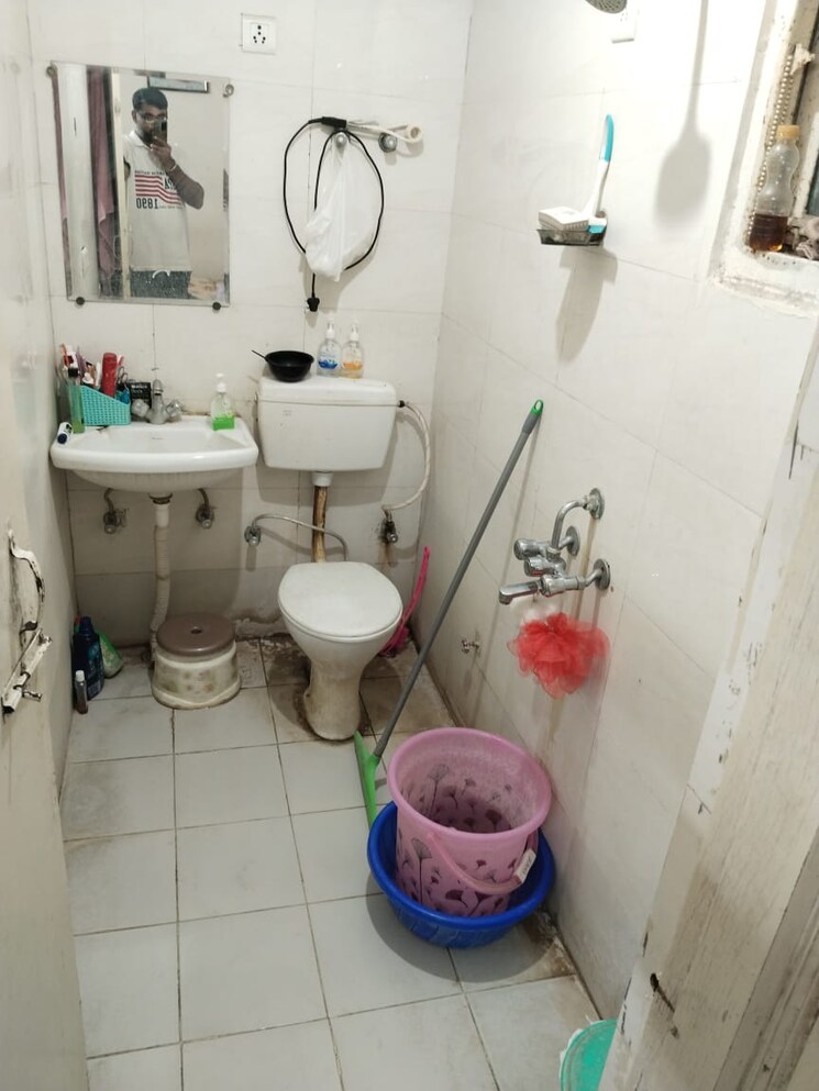 Bathroom, adore-happy-homes-grand 3 Bedroom 850 Sq.Ft. Apartment In Sector 85 Faridabad 9059838