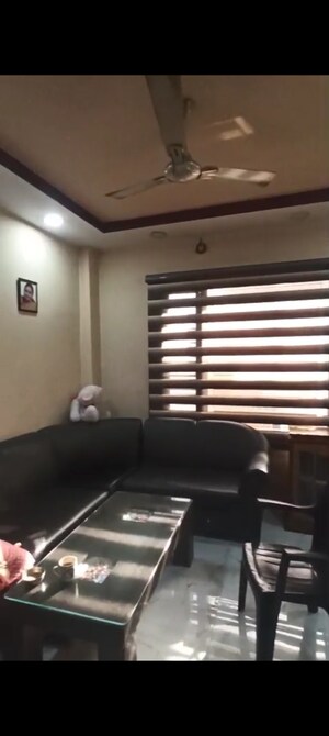 Furnished Amenities in 3 BHK Builder Floor at Shastri Nagar – for Sale