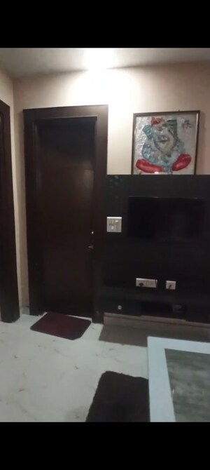 Furnished Amenities in 3 BHK Builder Floor at Shastri Nagar – for Sale
