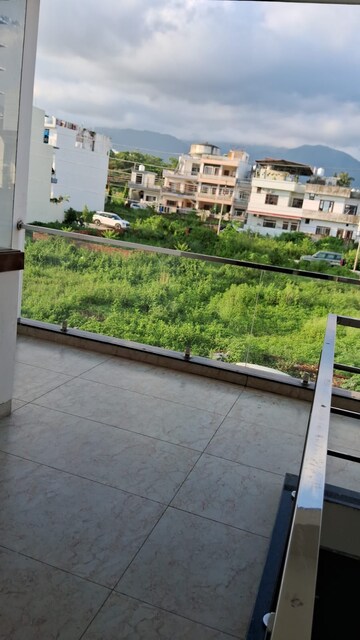 Balcony in 4 BHK Villa at Sahastradhara Road – for Rent