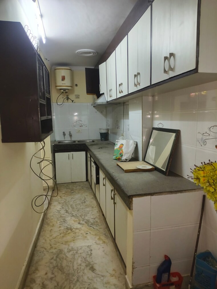 Kitchen, neb sarai 3 Bedroom 1800 Sq.Ft. Builder Floor In Neb Sarai Delhi 9059847